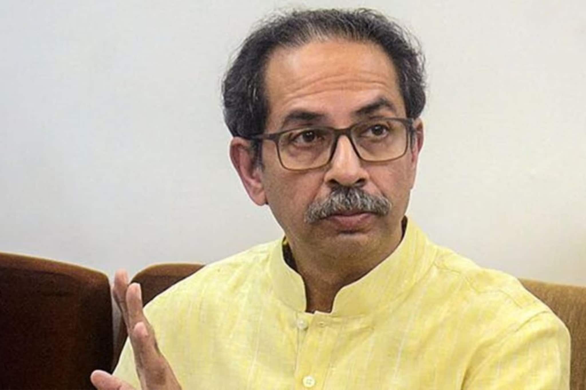 BMC निवडणूकीआधी उद्धव ठाकरेंना मुंबईत मोठा झटका, बड्या महिला नेत्याचा BJP मध्ये BMC निवडणूकीआधी उद्धव ठाकरेंना मुंबईत मोठा झटका, बड्या महिला नेत्याचा BJP मध्ये