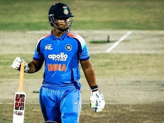 5,14,13... वैभव सूर्यवंशीचे 'बारा' वाजले, भारतात परत येताच ग्रह फिरले!