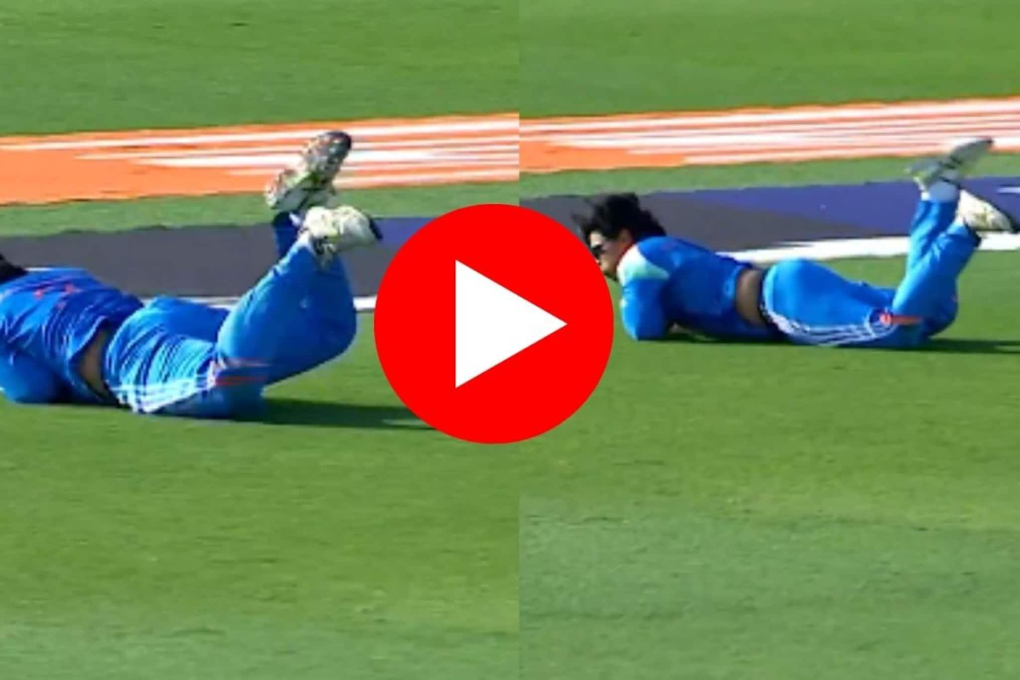 VIDEO : वैभवची बॅटींगनंतर फिल्डिंगमध्येही कमाल, खरतनाक CATCH घेतली, अख्खं स्टेडि VIDEO : वैभवची बॅटींगनंतर फिल्डिंगमध्येही कमाल, खरतनाक CATCH घेतली, अख्खं स्टेडि