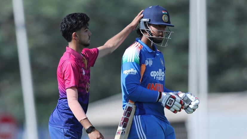 युएईविरूद्ध खेळताना वैभव सूर्यवंशीने 14 षटकारांच्या मदतीने 95 बॉलमध्ये 171 धावांची वादळी खेळी केली होती. या खेळीत त्याने 56 बॉलमध्येच शतक पूर्ण केले होते. 