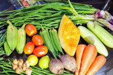 Fridge : फ्रिज नसेल तरी भाजी ताजी कशी ठेवायची? आजीबाईंच्या 'या' ट्रिक्स आजही मॉर्डन सुनांसाठी कामाच्या