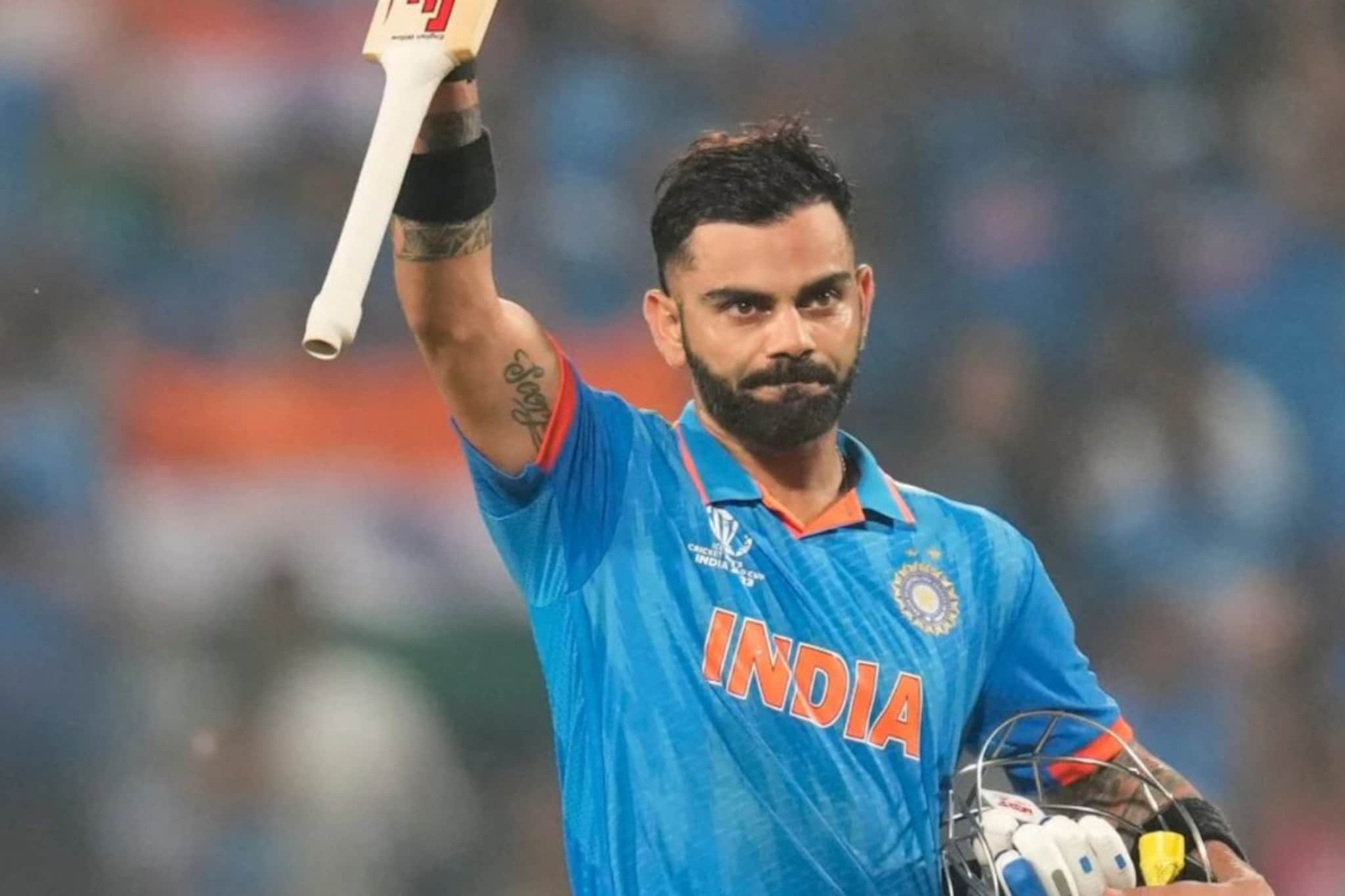 ना TVवर मॅच, ना  प्रेक्षक, मैदानात 13 खेळाडूंसमोर विराट कोहलीचे गुपचूप रचला विक