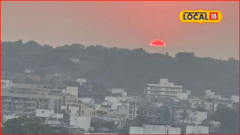 मागील काही दिवसांपासून थंडीचा जोर चांगलाच वाढला असून, एका दशकानंतर प्रथमच पुणेकरांना डिसेंबर महिन्यात सलग सात दिवस एकेरी अंकातील किमान तापमानाचा अनुभव येत आहे. शहरात 2015 नंतर पहिल्यांदाच अशी सलग आणि तीव्र थंडीची लाट नोंदवली गेली आहे. गेल्या सहा-सात दिवसांपासून किमान तापमान सातत्याने 7 ते 9 अंश सेल्सिअसदरम्यान राहिले असून, 20 डिसेंबर रोजी ते 6.8 अंश सेल्सिअसपर्यंत घसरले. हे तापमान या हिवाळ्यातील आतापर्यंतचे सर्वात कमी तापमान ठरले आहे. मागील काही दिवसांपासून थंडीचा जोर चांगलाच वाढला असून, एका दशकानंतर प्रथमच पुणेकरांना डिसेंबर महिन्यात सलग सात दिवस एकेरी अंकातील किमान तापमानाचा अनुभव येत आहे. शहरात 2015 नंतर पहिल्यांदाच अशी सलग आणि तीव्र थंडीची लाट नोंदवली गेली आहे. गेल्या सहा-सात दिवसांपासून किमान तापमान सातत्याने 7 ते 9 अंश सेल्सिअसदरम्यान राहिले असून, 20 डिसेंबर रोजी ते 6.8 अंश सेल्सिअसपर्यंत घसरले. हे तापमान या हिवाळ्यातील आतापर्यंतचे सर्वात कमी तापमान ठरले आहे.