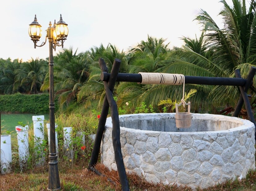 एकूण काय?आज भलेही तंत्रज्ञान खूप पुढे गेले असेल आणि मशीनने आपले काम सोपे केले असेल, पण सत्य हे आहे की आपल्या जुन्या परंपरा आणि देशी तंत्रात खूप खोलवर विज्ञान दडलेले होते. पूर्वी त्याला मोठे 'ब्रँडिंग' दिले जात नसे, पण ते काम मात्र अगदी शांतपणे आणि प्रभावीपणे करत राहायचे.