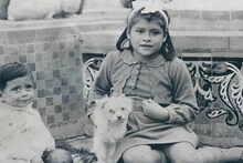 Viral : वयाच्या 5 व्या वर्षी 'ती' बनली आई! खेळण्या-बागडण्याच्या वयात निसर्गाचा हा कोणता चमत्कार? वैद्यकीय विश्वाला हादरवणारी सत्य कथा