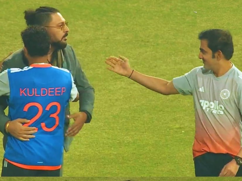 हा दिग्गज खेळाडू दुसरा तिसरा कुणी नसून टीम इंडियाचा माजी क्रिकेटर युवराज सिंह होता. युवराज आजच्या भारत आणि साऊथ आफ्रिका यांच्यातील दुसऱ्या सामन्याला उपस्थित होता. 