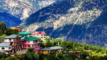 जानेवारीमध्ये बर्फ पाहायला जायचंय? 'ही' 5 ठिकाणं आहेत सुंदर! अजिबात मिस करू नका