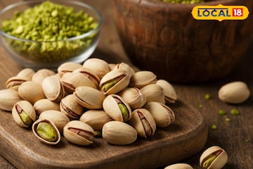 पिस्ता खरेदी करताना या टिप्स लक्षात ठेवा, अन्यथा रंगवलेला पिस्ता आणाल घरी पिस्ता खरेदी करताना या टिप्स लक्षात ठेवा, अन्यथा रंगवलेला पिस्ता आणाल घरी