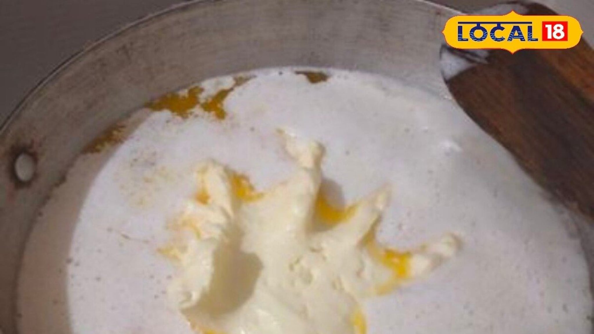 Ghee Storage Tips : चुकीच्या पद्धतीने साठवलं गेलं, आता खराब वास येतोय? 'या' ट्रिकने तूप पुन्हा होईल सुगंधी!