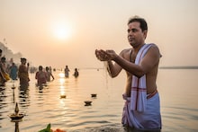 Mauni Amavasya 2026: मौनी अमावस्येला मौनात करून घ्या 5 कामे, पितृदोष संपतो! कुटुंबातील मृतांच्या आत्म्याला शांती