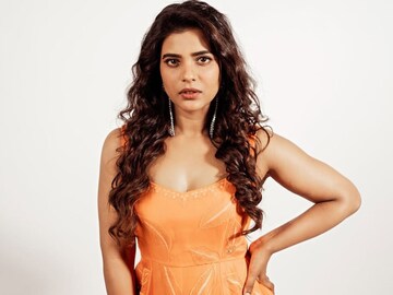 तुझं शरीर पाहायचं आहे..! फोटोग्राफरची विचित्र मागणी, हादरली प्रसिद्ध अभिनेत्री तुझं शरीर पाहायचं आहे..! फोटोग्राफरची विचित्र मागणी, हादरली प्रसिद्ध अभिनेत्री