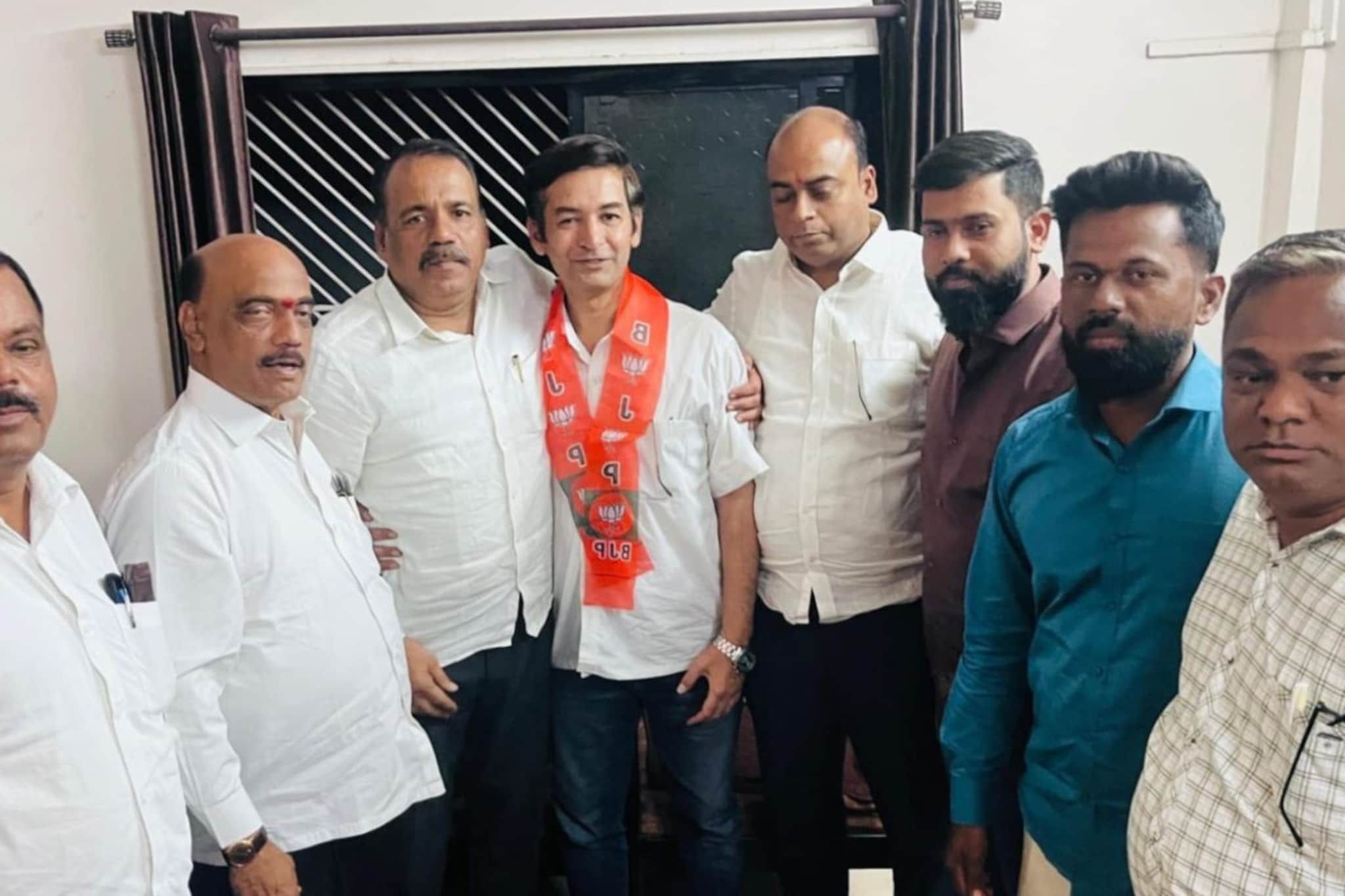 कोकणात ठाकरे गटाला मोठा धक्का, माजी मंत्र्याने साथ सोडली, भाजपमध्ये प्रवेश