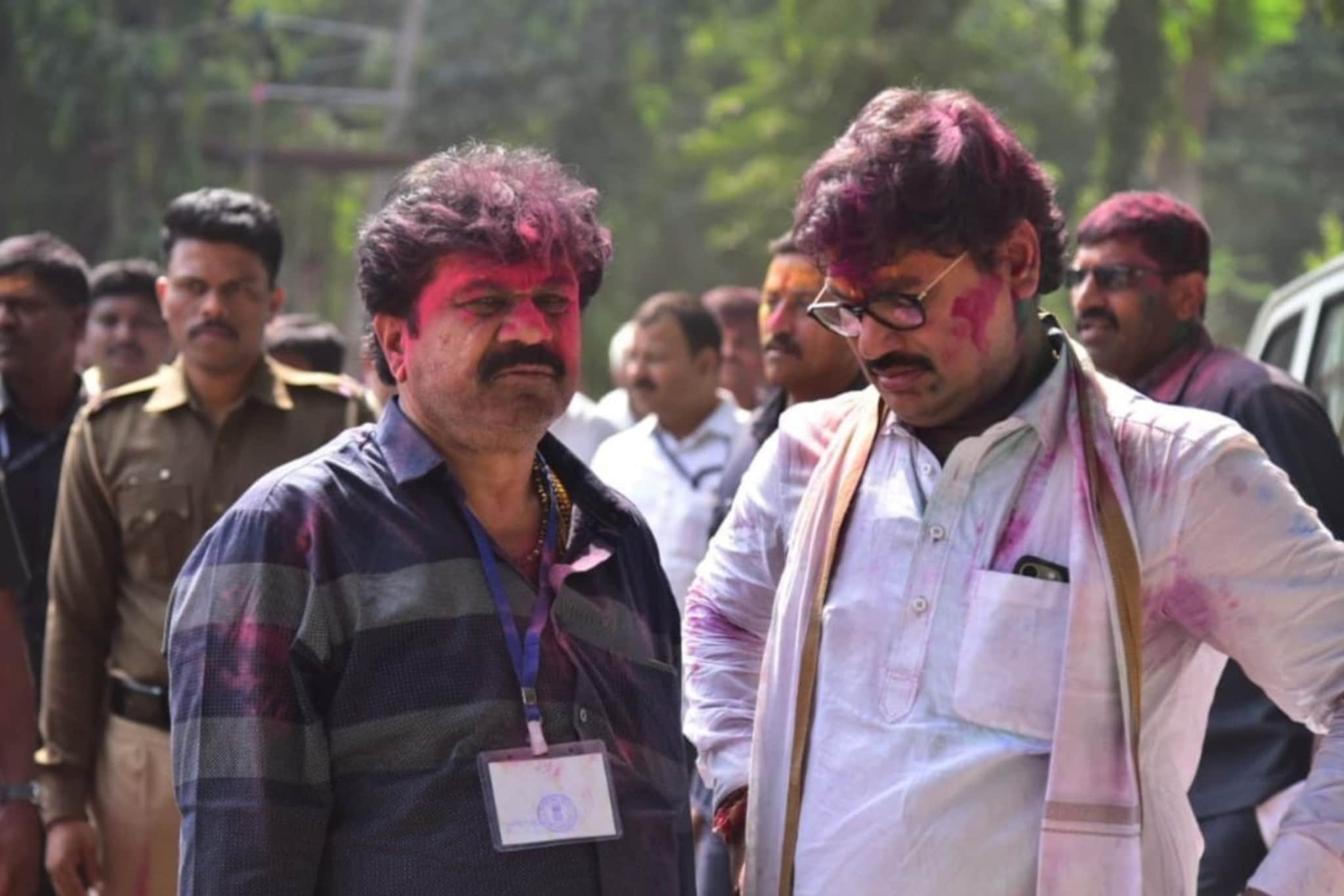 धनंजय मुंडेंच्या अडचणीत वाढ, वाल्मिक कराडच्या मदतीने केलेला 'तो' व्यवहार नडला