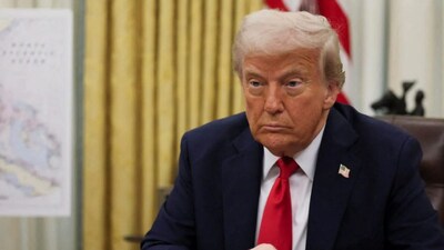 ट्रम्प की टैरिफ शक्ति दांव पर: सुप्रीम कोर्ट का फैसला वैश्विक अर्थव्यवस्था को प्रभावित करेगा.