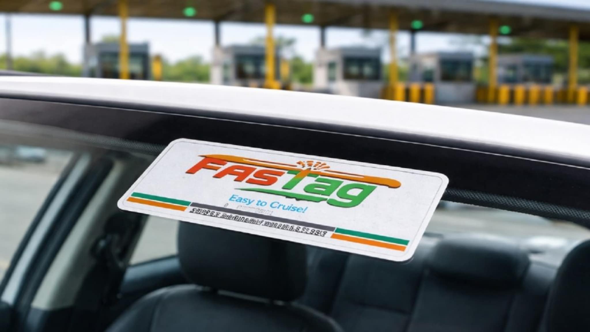 गाडी घरी असुनही कट झाला टोल? FASTag अलर्ट ऑन केलाय का? NHAIने परत केले 18 लाख रुपये 