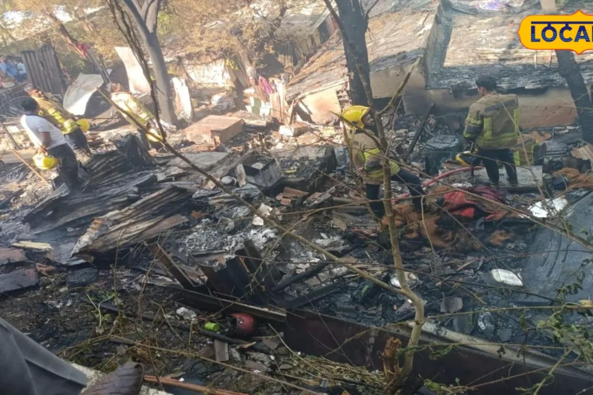 नवी मुंबईत भीषण अग्नीतांडव, मोठा गोंधळ