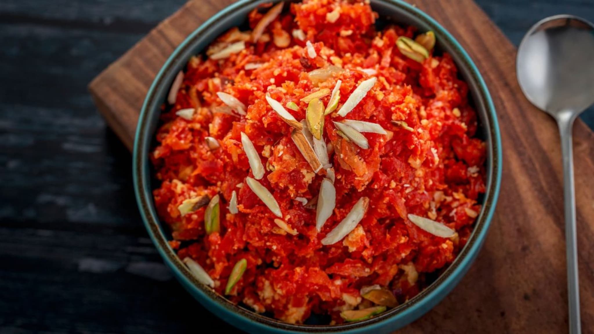 Gajar Halwa : न किसता गाजरचा हलवा कसा बनवायचा? सोपी आणि चवदार पद्धत