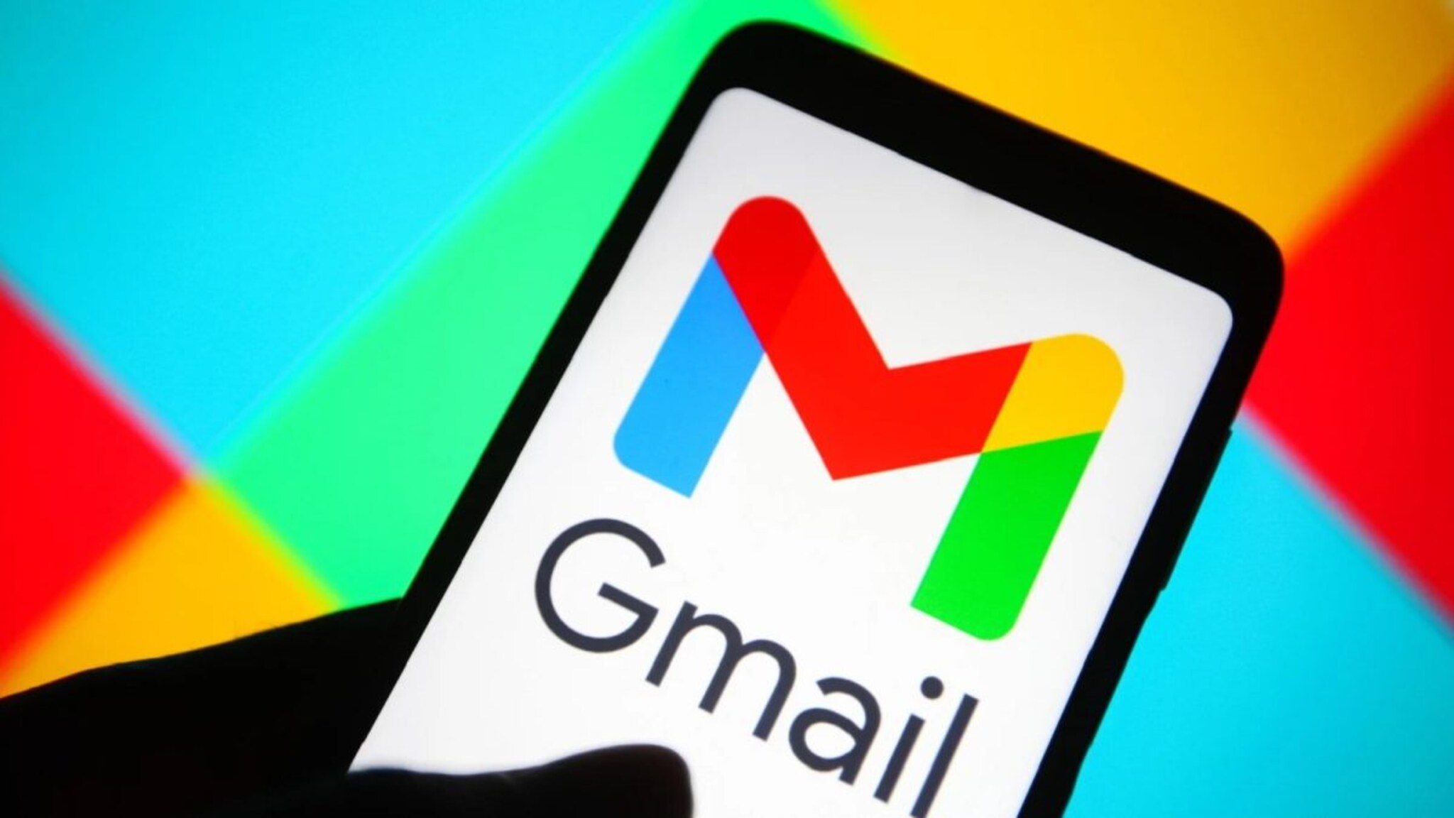 Gmail तुमची हेरगिरी करतंय का? लगेच बंद करा या 2 सेटिंग, अन्यथा...