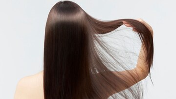 बापरे! केस स्ट्रेट केल्याने किडनी फेल होण्याचा धोका; डॉक्टरांनी सांगितलं कनेक्शन