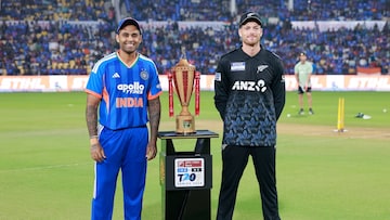 संजूला शेवटचा चान्स, बॅट चालली नाही तर बेंचवर बसावं लागणार, वर्ल्डकपसाठी रिप्लेस संजूला शेवटचा चान्स, बॅट चालली नाही तर बेंचवर बसावं लागणार, वर्ल्डकपसाठी रिप्लेस