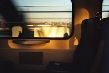 Indian Railway : ट्रेनमधील ही खास सीट सगळ्यांना हवी असते; सर्वात जास्त डिमांड, मजेत होतो प्रवास