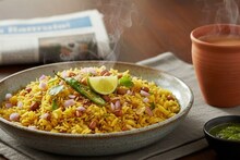 Tea Poha : चहासोबत पोहे का खाऊ नये, चहा-पोहे खाल्ल्याने काय होतो परिणाम?