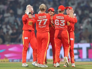 18 व्या ओव्हरला 19 तर 19 व्याला 22 धावा, शेवटच्या षटकात फक्त 2 रन्स, मॅच अशी फिर