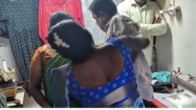 मुंबई में मराठी महिला ने गुजराती टेलर को पीटा, MNS नेताओं पर मामला दर्ज