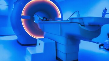 MRI मशीनमध्ये स्कॅन करताना कपलचे शारीरिक संबंध; रिपोर्ट VIRAL, उडाली खळबळ