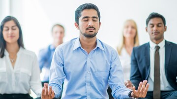 मौनी अमावस्येचं मौनव्रत फक्त धार्मिक नाही; विज्ञानातही सांगितलेत चमत्कारिक फायदे