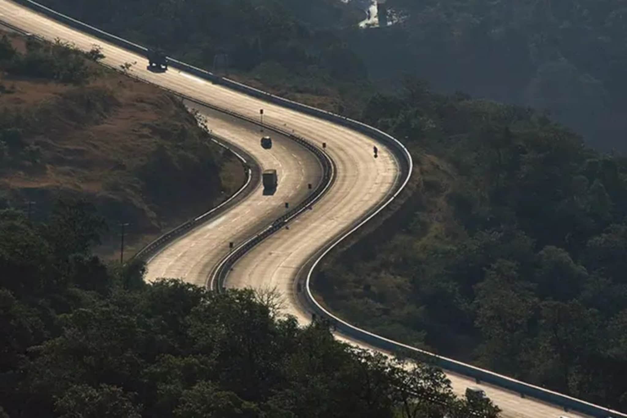 चहा मुंबईत, सकाळचा नाश्ता पुण्यात! मुंबई- पुणे प्रवास 90 मिनिटांत