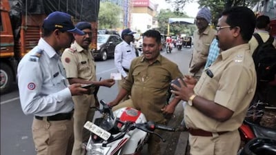 New Traffic Rules: आरटीओचे नियम मोडणाऱ्यांवर वाहतूक पोलिसांची करडी नजर, पाच वेळा उल्लंघन केले तर...