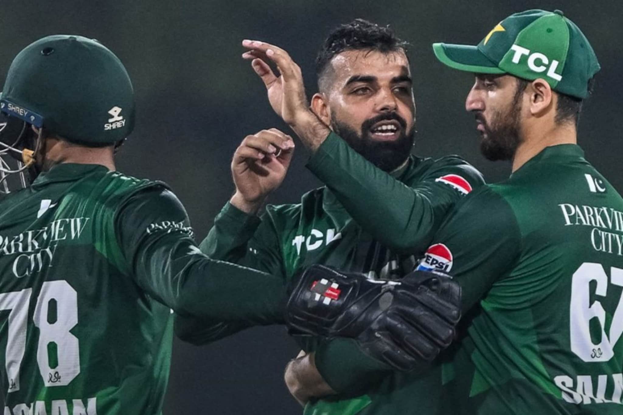 T20 World Cup आधी पाकिस्तानचा धमाका, 100 बॉलमध्ये मॅच जिंकली T20 World Cup आधी पाकिस्तानचा धमाका, 100 बॉलमध्ये मॅच जिंकली