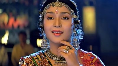 Remember 'Paradesi Paradesi' Girl? Pratibha Sinha's Tragic Disappearance from Bollywood