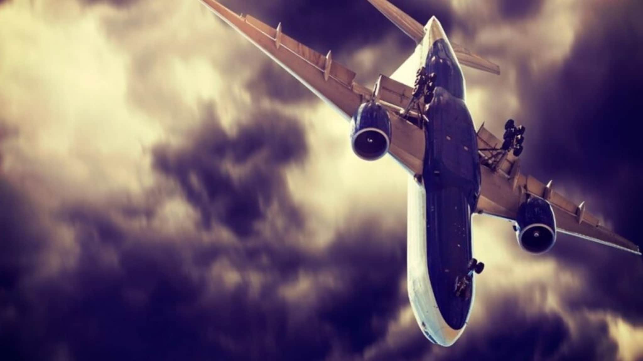 Plane Accident : विमान अपघात का होतात? आहेत ही 4 महत्त्वाची कारणं