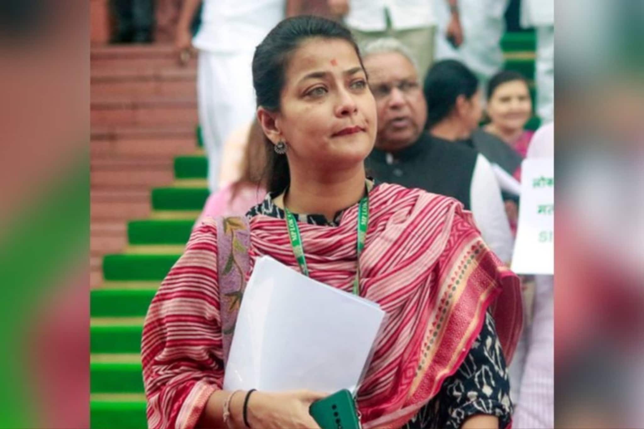 सोलापुरात मानहानिकारक पराभव, प्रणिती शिंदे यांचं कार्यकर्त्यांसाठी भावुक पत्र