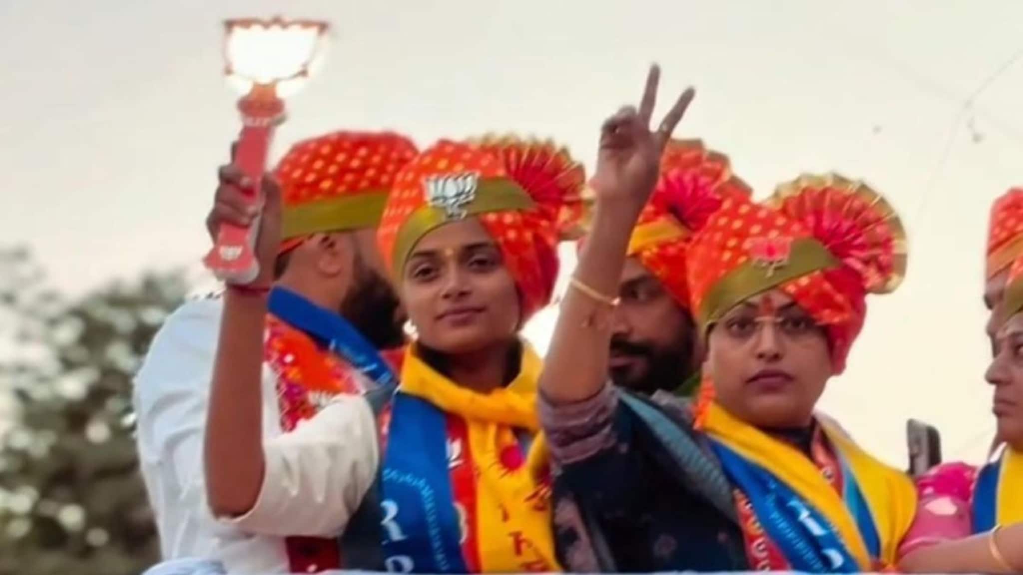 Sai Thopate: कॉलेजमध्ये असताना मिळालं होतं तिकीट, आता 22 वर्षीय सई ठरली पुण्यात सर्वात तरुण नगरसेवक!