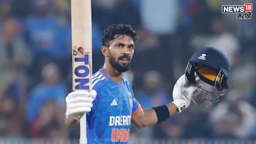 ऋतुराजचा टीमबाहेर काढताच पलटवार , रोहित-विराटला जमला नाही तो पराक्रम करून दाखवला