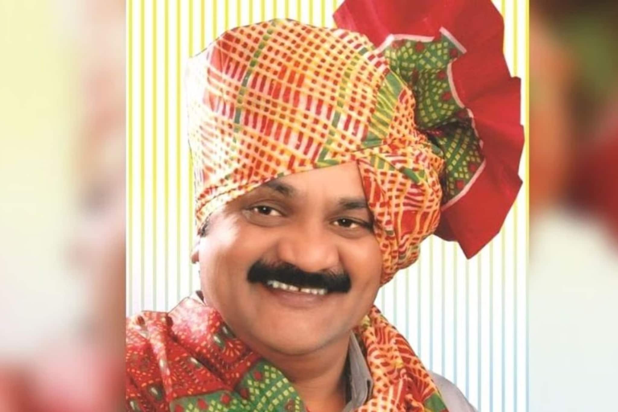 गावगाड्यातील तमाशा सम्राट रघुवीर खेडकर आहेत तरी कोण?