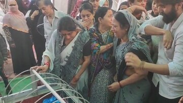 हिंदू घरातून निघाली मुस्लीम व्यक्तीची अंत्ययात्रा, खान बाबासाठी रडलं सगळं कुटुंब