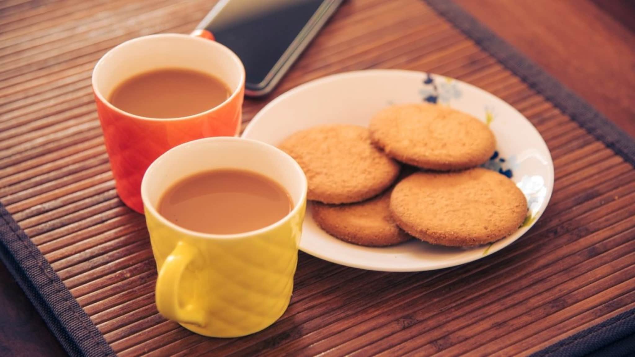 Tea Biscuit : चहासोबत बिस्कीट का खाऊ नये; चहा-बिस्कीट खाण्याचा परिणाम काय?