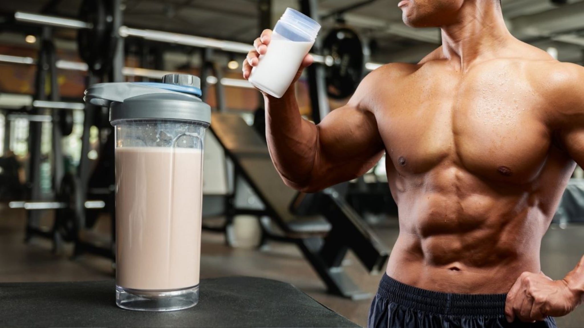 Protein Shake Side Effects : प्रोटिन शेकनं घेतला 19 वर्षीय युवकाचा जीव! तुम्ही तर 'ही' चूक करत नाही ना?
