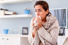 Home Remedy : 4 आठवड्यांचा खोकलाही काही दिवसांत होईल दूर! तज्ज्ञांनी सांगितलेली ही पद्धत वापरून पाहा