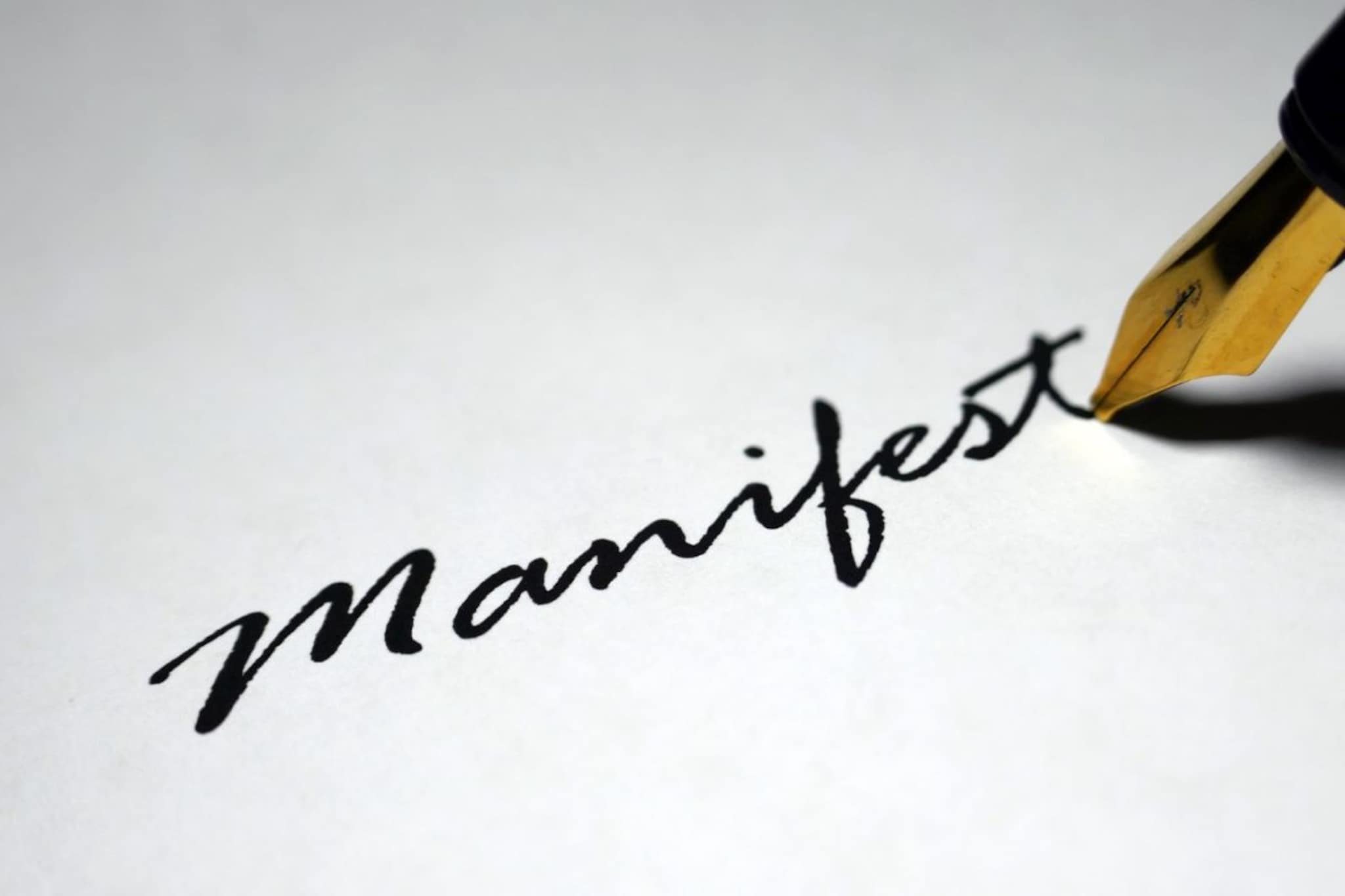 Manifestation : शाहरुखसारखी 'शिद्दत' म्हणजेच मॅनिफेस्टेशन का ? वाचा सुपर टिप्स