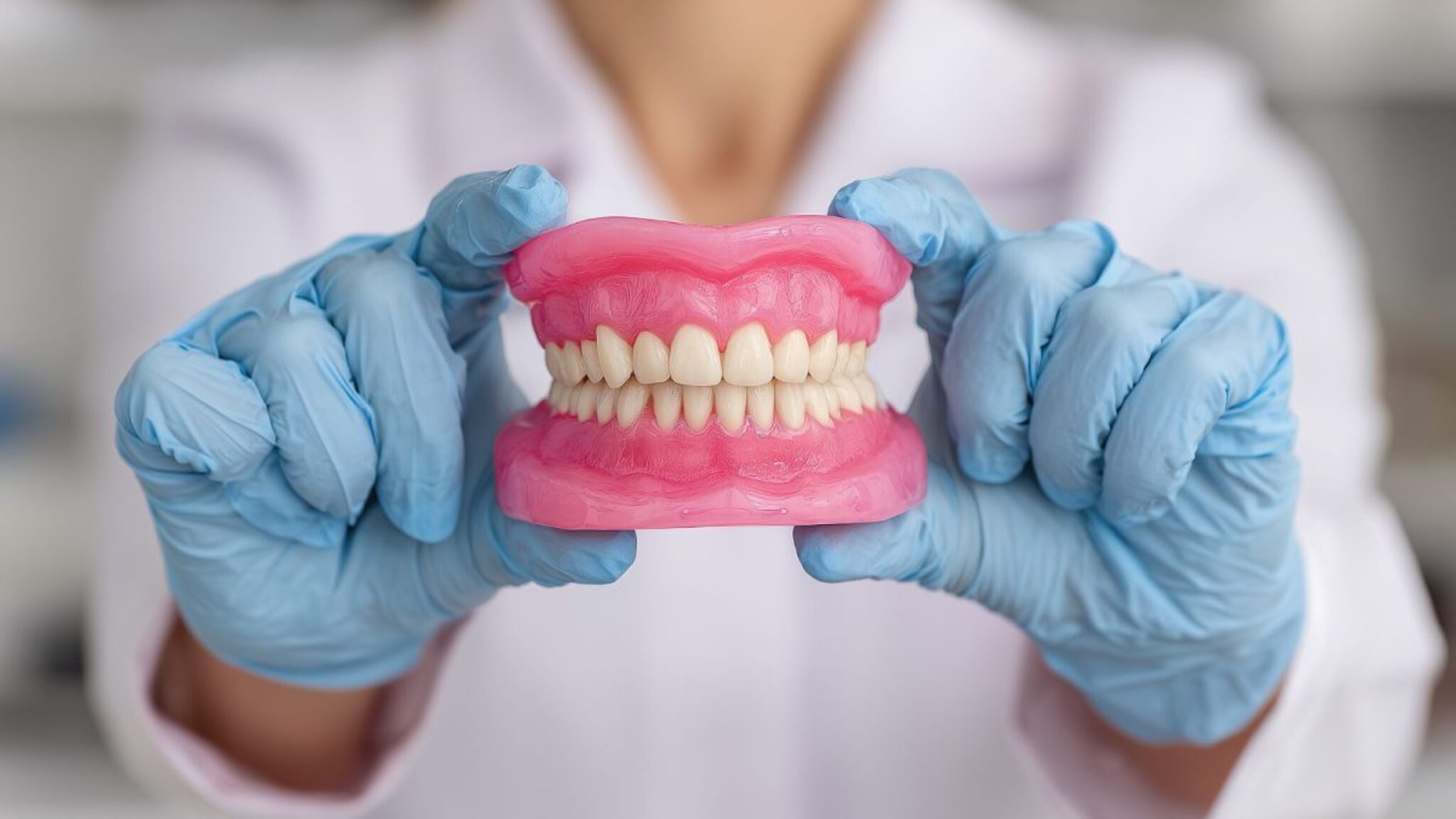 Teeth Care : दातांच्या समस्यांवर प्राचीन काळापासूनच औषध, वज्रदंतीच्या फुलानं तुमची स्माईल होईल लय भारी