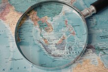 GK : जगाच्या नकाशावरील हे सिक्रेट तुम्हाला माहितीये का? असा देश जो 10-20 नव्हे, तर तब्बल 14 देशांशी शेअर करतो सीमा