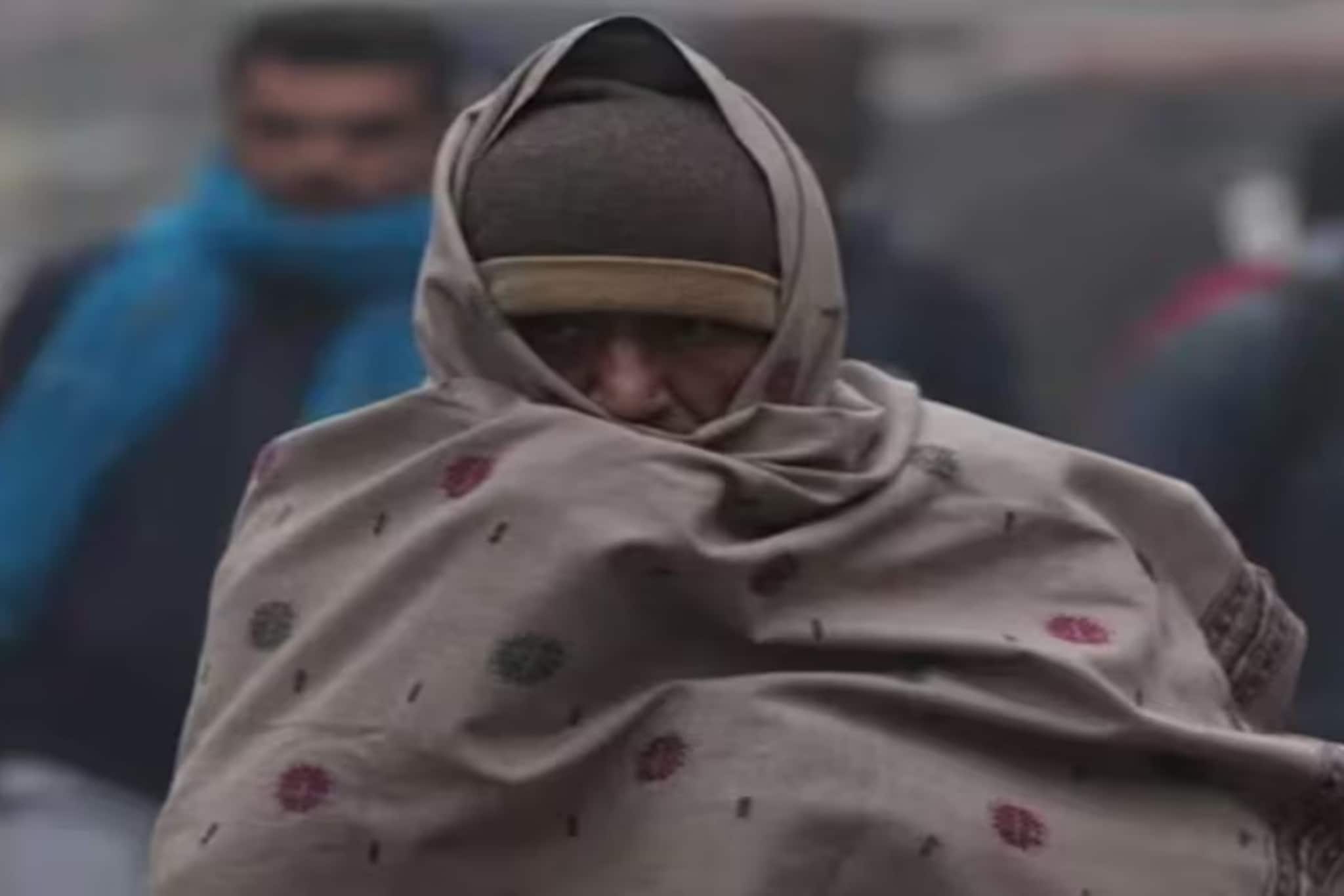 थंडीचा तडाखा वाढणार! महाराष्ट्रात पुढील ७२ तासांत तापमानाचा पारा घसरणार