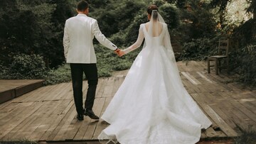 70 जणांना लग्नाचं आमंत्रण दिलं, आला फक्त एक; नवरीला राग अनावर, उचललं टोकाचं पाऊल