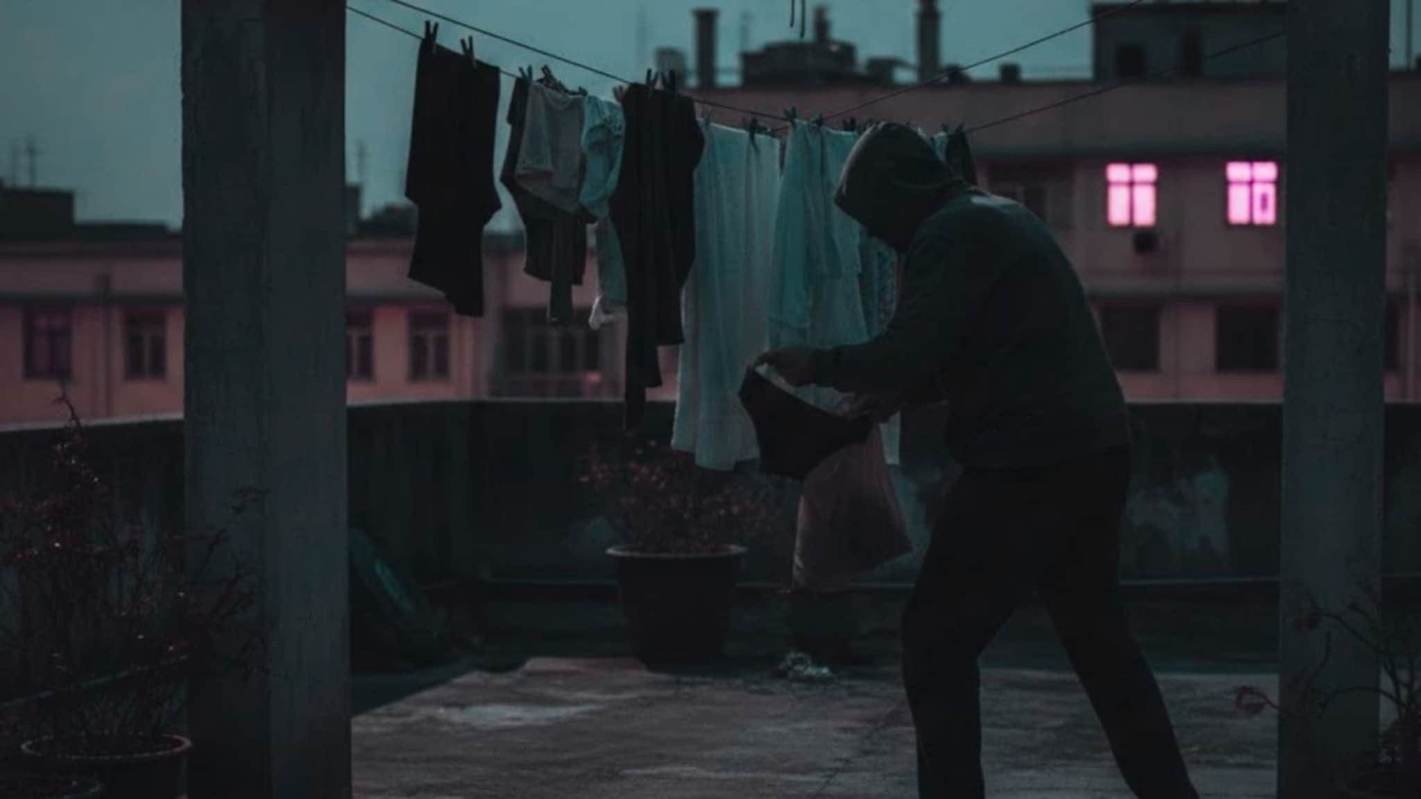 दागिने नाही, पैसे नाही तर महिलांचे अंडरवेअर चोरणारा चोर; पण त्याचं करायचं काय? Photo पाहून पोलीसही शॉक