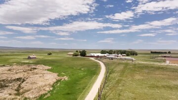 बाबो! मुंबईसारखी 4 शहरं राहतील इतकी जमीन; मालक कोण, कुठे आहे जागा, किंमत किती?